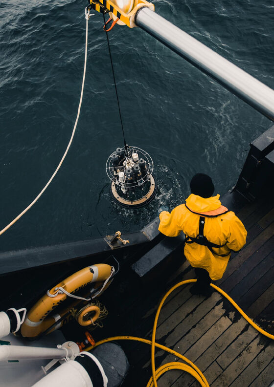 Marine biologist at work. Belgium 2017. Sea measurements with a research vessel and a buoy. Photo: Konsta Punkka